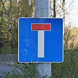 Luxembourg road sign E,14 Kirchberg.jpg
