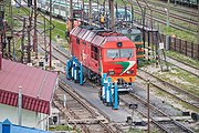 English: Maintenance of TEP70BS diesel-electric locomotive. Minsk, Belarus Беларуская: Тэхнічнае абслугоўванне ТЭП70БС. Мінск, Беларусь Русский: Техобслуживание (заправка топливом?) ТЭП70БС. Минск, Беларусь