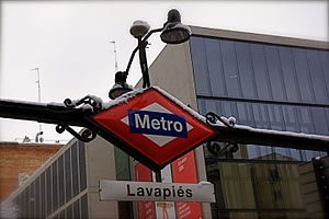 Metro Lavapiés nevado (3185395494).jpg