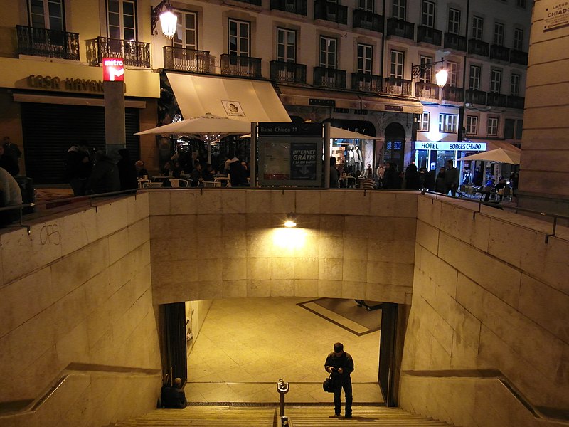 File:Metro de Lisboa - Estação Baixa-Chiado (8180114679).jpg