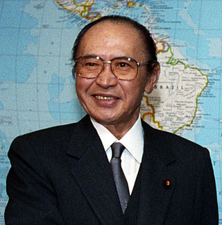 <span class="mw-page-title-main">Michio Watanabe</span> Japanese politician (1923–1995)