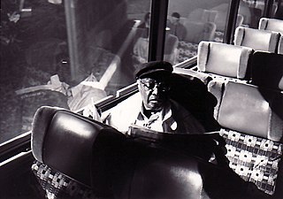 <span class="mw-page-title-main">Milt Hinton</span> American bassist and photographer (1910–2000)