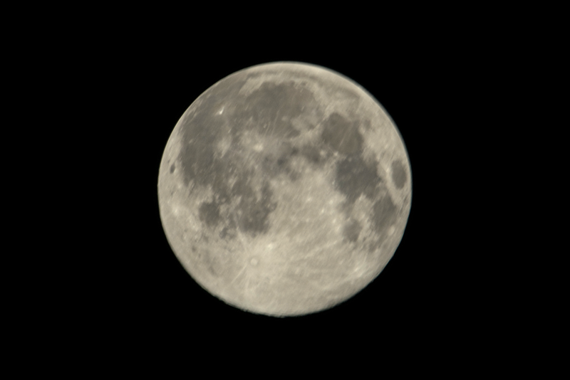 File:Moon Nearside ISS44.PNG