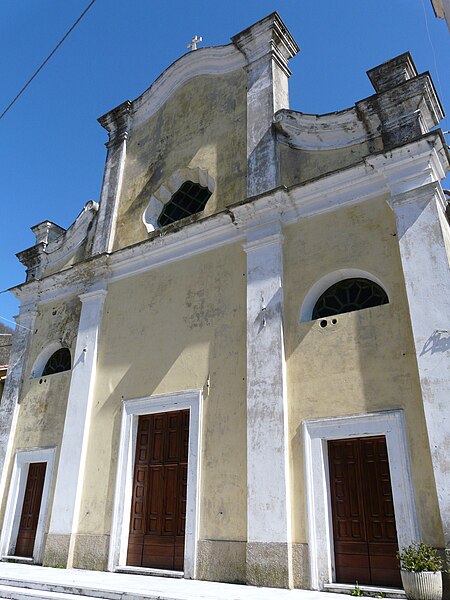 File:Moranego (Davagna)-chiesa san colombano2.jpg