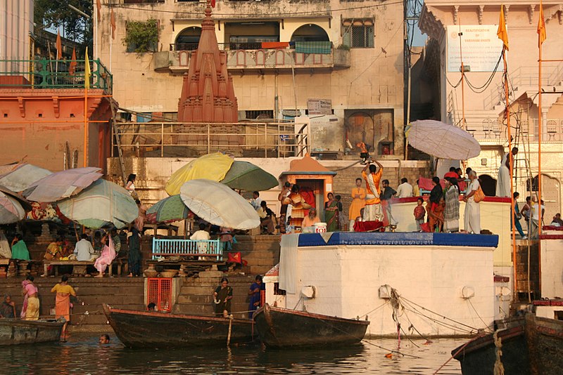 File:Morning Ganga Aarti, Varanasi.jpg