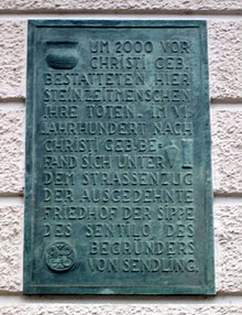 München, Plinganserstraße 120: Gedenktafel zur Frühgeschichte Sendlings