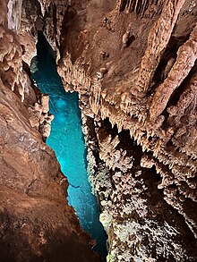 Mystery Lake in Bridal Cave m