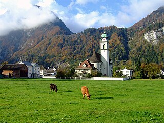 <span class="mw-page-title-main">Näfels</span> Former municipality in Glarus, Switzerland