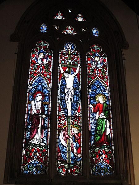 File:North transept window, Hurstpierpoint.jpg