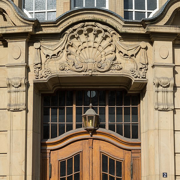 File:Oberfinanzdirektion (Hamburg-Altstadt).Portal Rödingsmarkt 2.Detail.29153.ajb.jpg