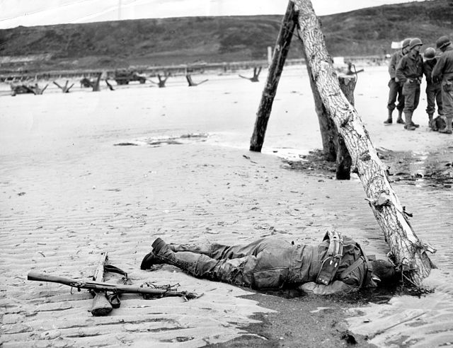 File:Omaha_Beach_American_Casualty.jpg