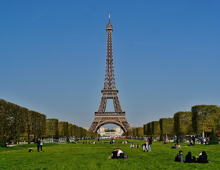 File:Paris Tour Eiffel 16.jpg