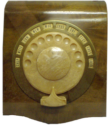 Philco Mystery Control (1939) PhilcoMysteryRadioRemoteControl CBCMuseum.png