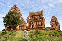 Arte cham: templo de Po Klaung Garai, Phan Rang (Vietnam).
