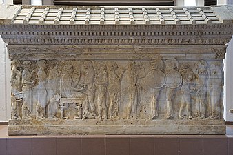 Sarcófago con escena del sacrificio de Políxena ante el túmulo de Aquiles.