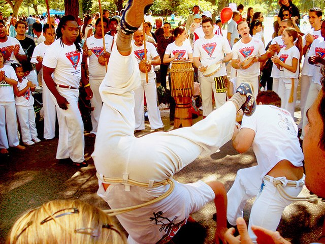 File:Dançarinos Carimbó.png - Wikimedia Commons