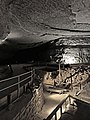 Rotunda (Mammoth Cave, Kentucky, USA) 5 (51283584052).jpg