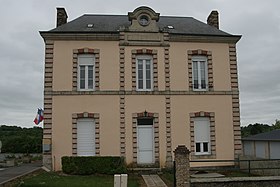 Saint-Denis-des-Coudrais - Mairie.JPG