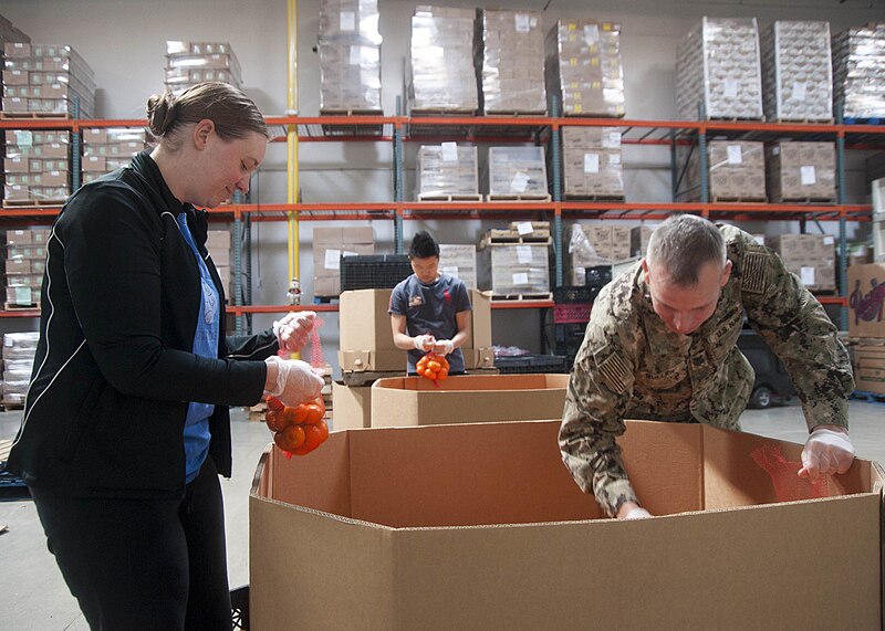 File:San Diego Food Bank 170223-N-GZ228-002.jpg