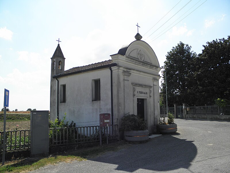 File:Santa Teresa del Bambino Gesù (3) (Caporumiatti, Frassinelle Polesine).jpg