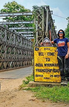 Sonia Jain na indijskoj granici s Mjanmarom.jpg