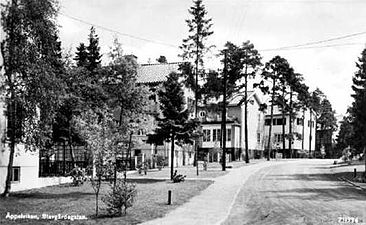 Stavgårdsgatan; typisk bebyggelse för Stora Mossen (bilden från angränsande Äppelviken).