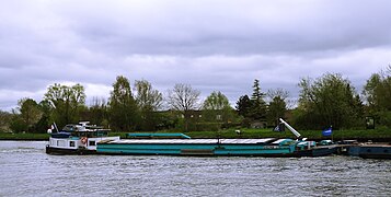 Tahiti - SGMS (Péniche, 1955), bow and starboard view