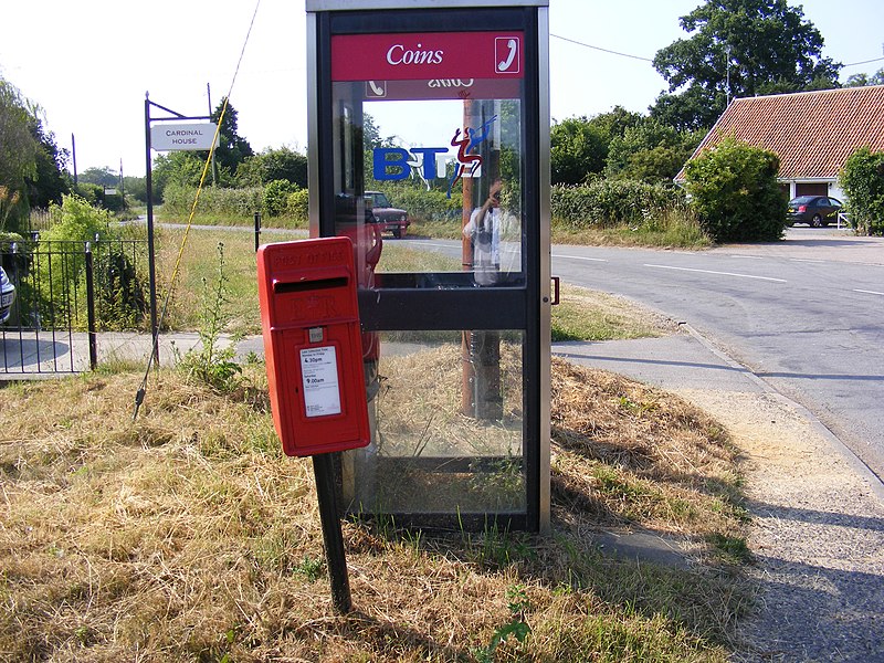 File:Telephone and Postbox, Little Poys Street, Sibton - geograph.org.uk - 1394716.jpg