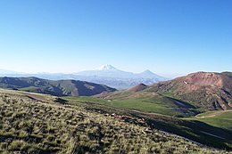 Het Armeense plateau bij de berg Masis.jpg