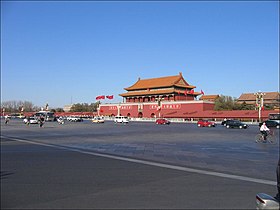 Östra Chang'anavenyn vid Himmelska fridens port.