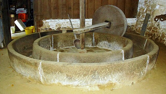 Few traditional horse-drawn circular cider presses are still in use. Many may still be seen used as garden ornaments, flower planters, or architectura