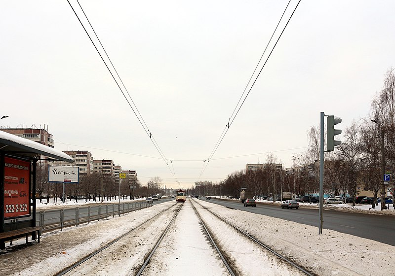 File:Tram on Prospect Pobedy(Chelyabinsk).JPG