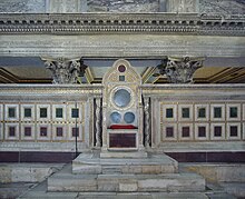 Papal throne and choir-screen in San Lorenzo fuori le Mura, c. 1254 Trono papale 1110759.JPG