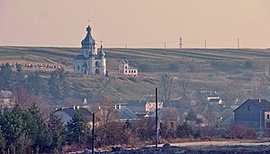Панорама села з церквою св. Трійці