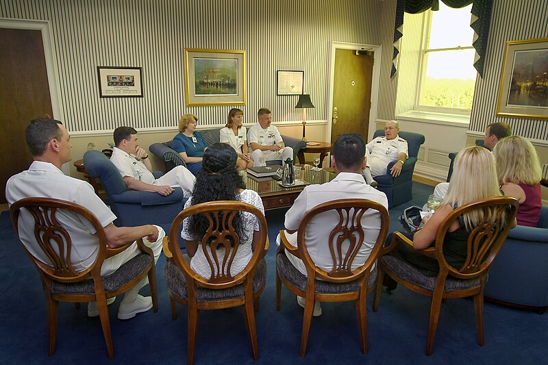 File:US Navy 030717-N-2383B-007 Adm. Vern Clark, Chief of Naval Operations (CNO) and Master Chief Petty Officer of the Navy (MCPON) Terry Scott and his wife Mrs. Scott spend a moment with this year's Sailors of the Year.jpg