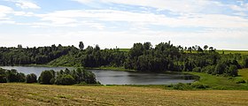 Вид на озеро Ухтъярв летом 2016 года