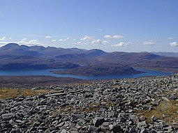 Loch Seaforth und Eilean Shìophoirt aus dem Norden mit Clisham dahinter