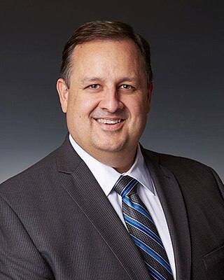 <span class="mw-page-title-main">Walter Shaub</span> American attorney and government official (born 1971)