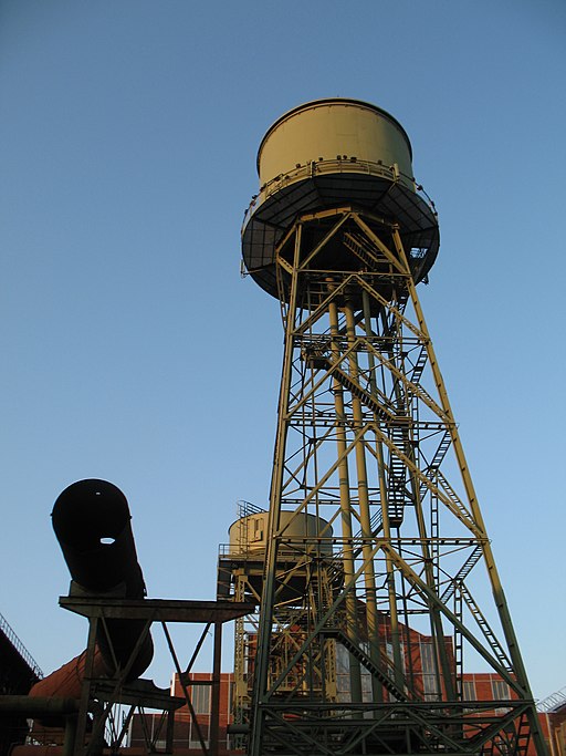 Wasserturm an der Jahrhunderthalle - panoramio