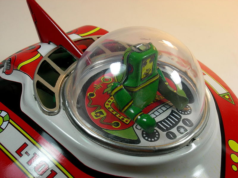 File:Welby India Tin Treasures Friction Bump n Go Spaceship Commander Ship Close Up 1.jpg