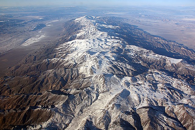 Aerial view of the White Mountains, looking north over the Pellisier Flats to Montgomery and Boundary Peaks at the end of the range.