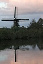 Woerdense Verlaat - Westveense molen in avondschemering 2.jpg