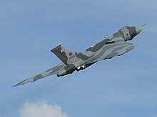 Did Vulcan XH558 Perform Unauthorized Barrel Rolls Before Retirement? -  AirshowStuff
