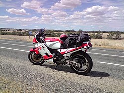 Yamaha FZ750 1FN, with optional Lockhart fairing lowers Yamaha FZ750.JPG