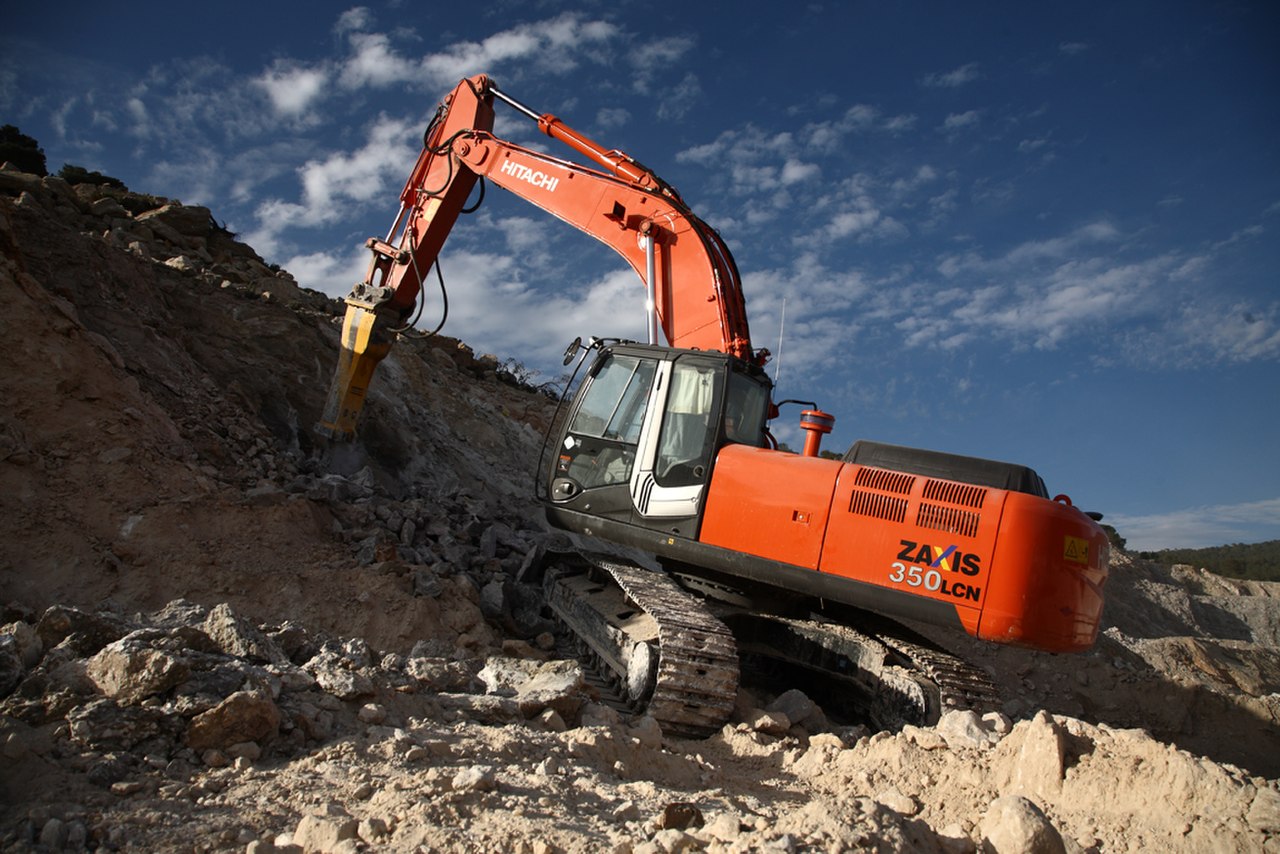 Экскаватор хитачи. Экскаватор Hitachi zx350. Хитачи 220 экскаватор. Hitachi zx350lch-3. Hitachi ZX 350.