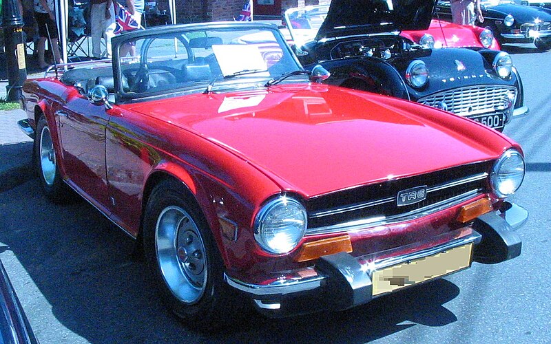 File:'76 Triumph TR6 (Auto classique Pointe Claire '11).JPG