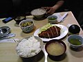 かんだ食堂 - とんかつ定食、もつ煮込み定食 (Pork cutlet set & Motsu-ni set - Kanda Syokudō) (2009-05-15 21.06.00 by yuiseki aoba).jpg