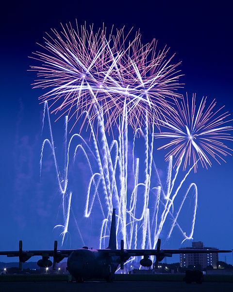 File:100703-F-0938O-002 Fireworks at Yokota.jpg