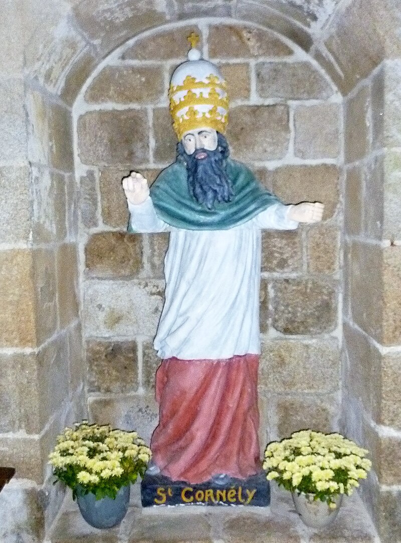 Chapelle Saint-Colomban : statue de saint Cornély.