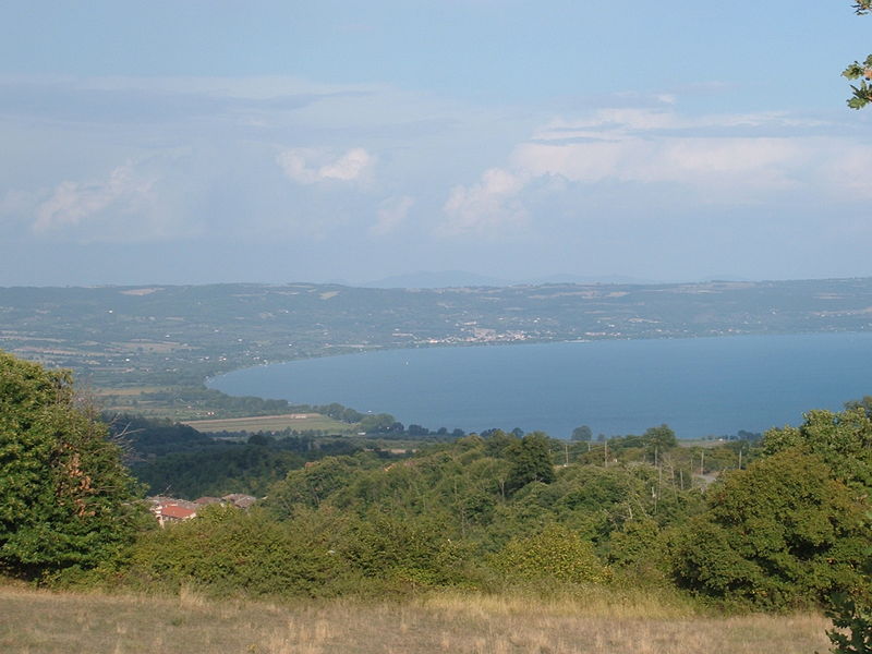 Файл:1lago da san vittore.JPG